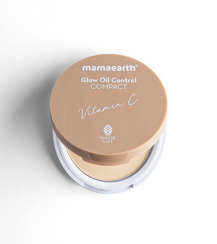 Mamaearth Glow Oil Control Compact Powder Crème Glow