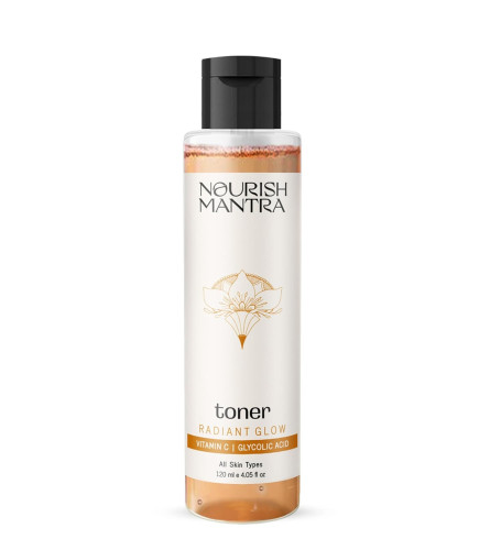 Tónico/Tónico facial Nourish Mantra Radiant Glow formulado con vitamina C