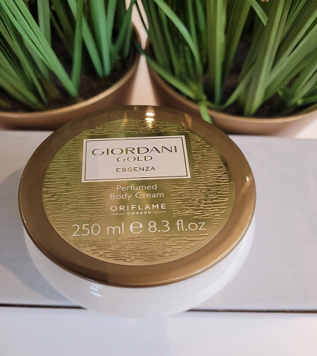 Oriflame Giordani Gold Essenza Perfumed Body Cream