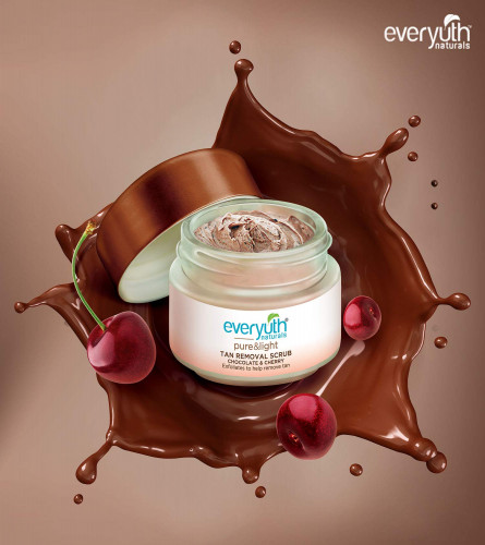 Everyuth Naturals Pure & Light Tan Removal Choco Cherry Scrub