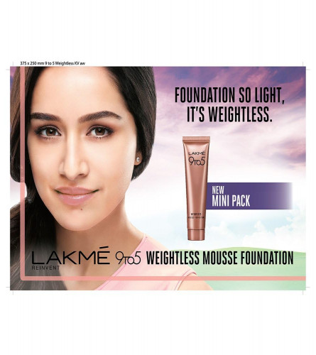 Lakmé 9 To 5 Weightless Mousse Foundation, Rose Ivory