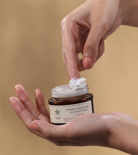 SoulTree Hemp Repairing & Regenerating Youth Night Cream