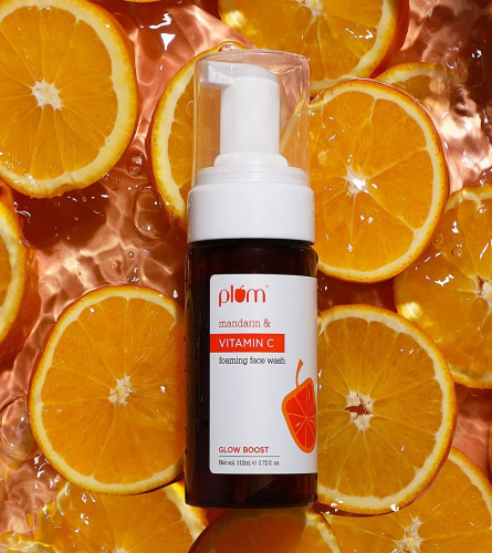 Plum Vitamin C Foaming Face Wash with Mandarin | For Glowing Skin